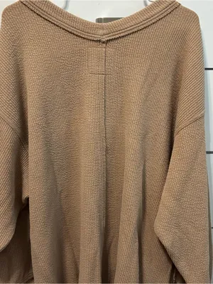 Aerie Wonder Textured V-Neck Sweatshirt thumbnail 3