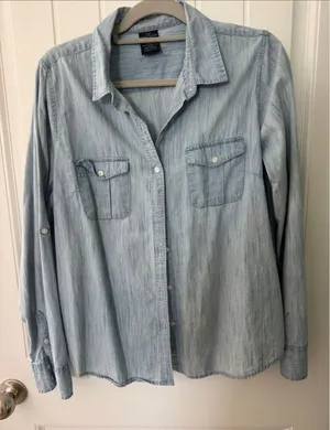 Faded Glory Light Blue Denim Button-Up Shirt thumbnail 1