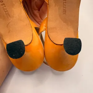 Manolo Blahnik Carolyne Orange Patent Leather Slingback Kitten Heels Size 36.5 thumbnail 12
