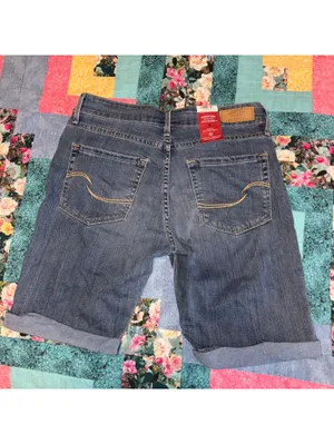 Signature by Levi's Modern Bermuda Shorts Size 6 Women's 28 Denim Blue thumbnail 5