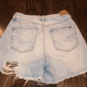 American eagle outfitters baggy MOM shorts distressed size 4 thumbnail 6