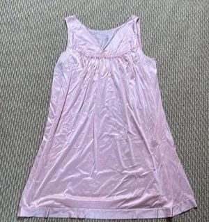 Pink Sleeveless Nightgown thumbnail 1