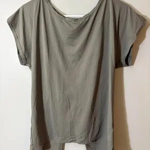 nwt mia joy top‎ Size XS thumbnail 1