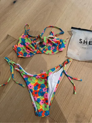 NWT SHEIN Women's Floral Print Tie-Front Bikini Swimsuit thumbnail 2