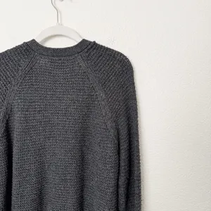 [American Eagle Outfitters] Gray Cropped V-Neck Knit Cardigan Sweater Sz Large L thumbnail 9