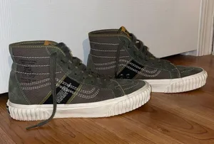 Limited edition earth day high top vans thumbnail 1