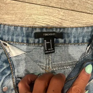 Forever 21 Small Womens Denim‎ Jean Skirt With Pockets Zipper and Button thumbnail 3