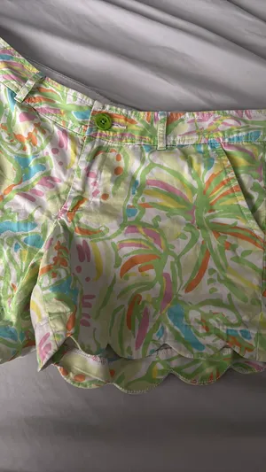 Lilly Pulitzer  Shorts thumbnail 3