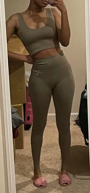 Forever 21 Seamless High Waist Active Leggings And Sports Bra Set thumbnail 4