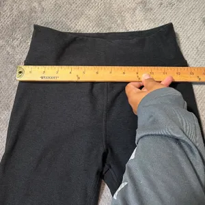 Beyond Yoga Black mid rise Leggings Size S Made in USA Cropped Ankle Yoga #1800 thumbnail 3