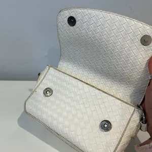 Nasty Gal MOVING SALE White Woven Twisted Handle Shoulder Bag thumbnail 7