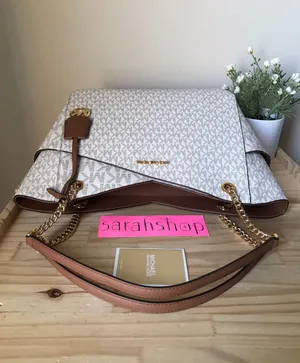 Michael Kors Purse thumbnail 5