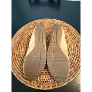 Cole Haan Air Tali Nude Patent Leather Peep Toe Wedge‎ Heels Beige Pumps thumbnail 10