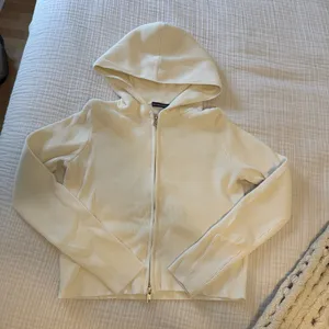 Brandy Melville Sweater thumbnail 1