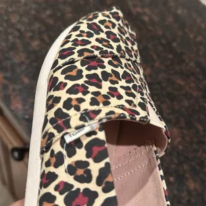 Tom’s Classic Alpargata Leopard thumbnail 12