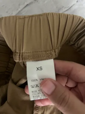 High Waist Cargo Shorts Size XS thumbnail 6