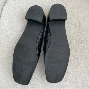 Stuart Weitzman Black Crocodile Patent Leather Block Heel Mules Shoes 8 Narrow thumbnail 8