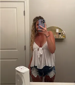 American Eagle Strigid Distressed Crossover Shorts thumbnail 8