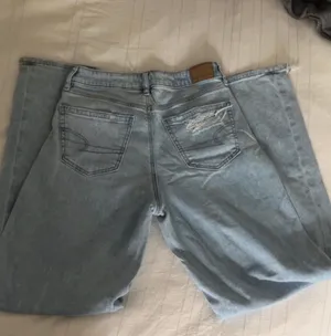 American Eagle Outfitters Light Blue Stretch Denim Jeans thumbnail 4