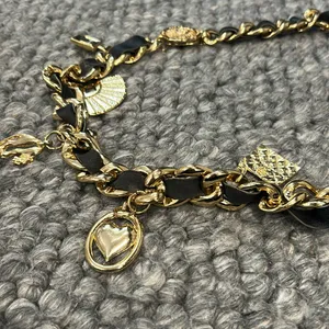 Non Signe Vintage Y2K Chunky Charm Belt Gold/Leather Ribboned Design thumbnail 6
