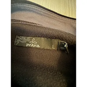 Prana Womens Black Velour Mock Neck Pullover‎ Sweatshirt Size Large Pockets thumbnail 5