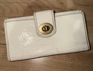 Vintage Coach Turnlock Slim Envelope Wallet‎ Patent Leather Ivory NOS READ Y thumbnail 1