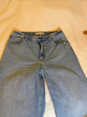 Abercrombie & Fitch Classic Light Wash High-Rise Straight Jeans thumbnail 9