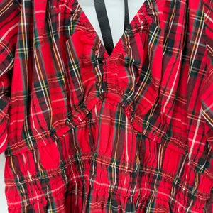 Old‎ Navy Tartan Plaid Mini Dress Womens Medium Red Smocked Puff Sleeve Holiday thumbnail 4