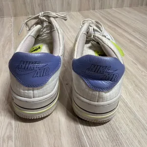 Nike Air Force 1 Sage Low LX White Psychic‎ Blue Volt CU4770-100 Womens 9 thumbnail 3
