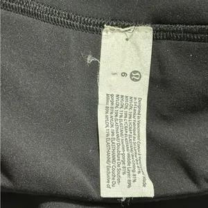 Lululemon Women’s Size 6 Black White Soulcycle Align Sports Bra thumbnail 3