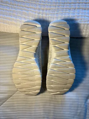Skechers Sweet pea White Lace Memory Foam Slip-ons. thumbnail 5