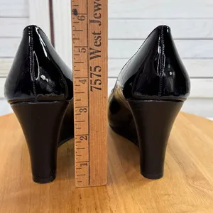 Lilly Pulitzer Patent Leather Peep Toe Wedge‎ Heels Black 36.5 US 6 thumbnail 9