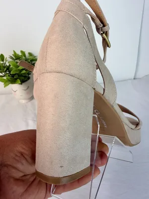 CL By Laundry Womens Beige Suede Block Heel Sandals Size 7.5W thumbnail 4