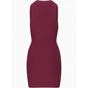 ✨Aritzia Babaton
Deep V Dress✨ thumbnail 8