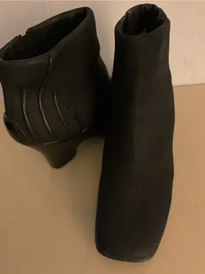 Timberland women Black Nubuck leather Chelsea Ankle Boots US 9 thumbnail 3