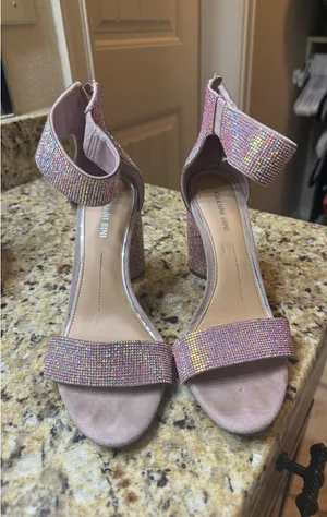 Gianni Bini Heels thumbnail 3