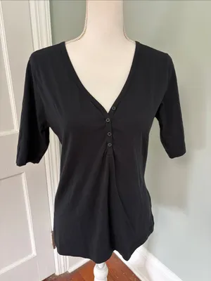 NWOT Lands' End Women's Black V-Neck Button-Front Tee Size Medium thumbnail 1