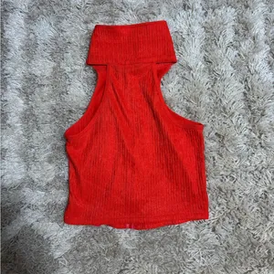 Boutique NWOT Red Sleeveless Zip Tank Top thumbnail 3