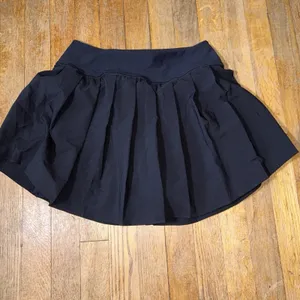 Old Navy PowerSoft Black Pleated Tennis Skort with Built-in‎ Shorts Women Size S thumbnail 4
