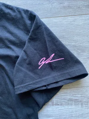 Reebok Angel Reese Black Pink Basketball Graphic Tee Size XL thumbnail 4