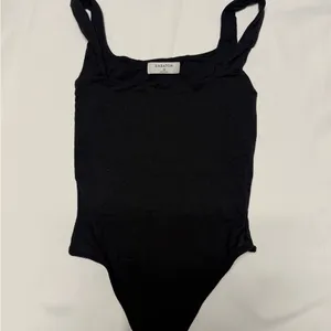 Babaton Aritzia Like New Black Bodysuit: Size Extra Small thumbnail 2