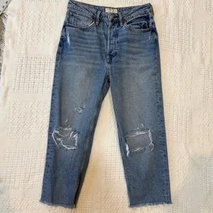 We the Free People 27 tapered cropped distressed button fly jean J2 2728 thumbnail 6