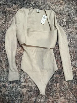 $70 NWT Abercrombie & Fitch LuxeLoft Wrap Bodysuit in‎ Cream thumbnail 1