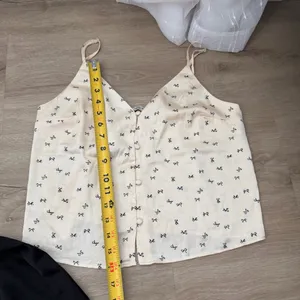 Abercrombie and Fitch Bow Cream and Black Sleep Set thumbnail 3