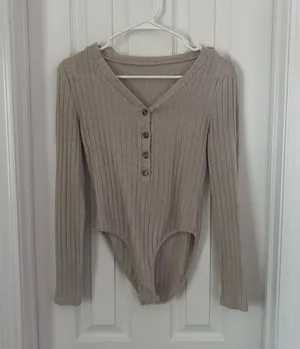Long sleeve Sweater Bodysuit Tan Size M thumbnail 1