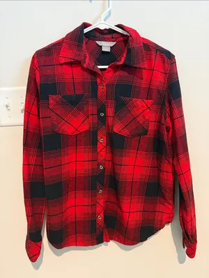 Natural Reflections Red and Black Plaid Button-Down Shirt M thumbnail 1
