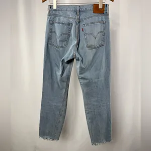 Levi's Wedgie Distressed‎ Raw Hem Jeans in Blue Size 27 thumbnail 5
