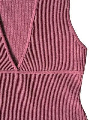 Like New Aritzia Babaton Sculpt Knit V Neck Sleeveless Dress Size Medium thumbnail 6