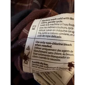 Carhartt Flannel Shirt Womens XL Maroon Navy Blue Plaid Button Down Long Sleeve thumbnail 8