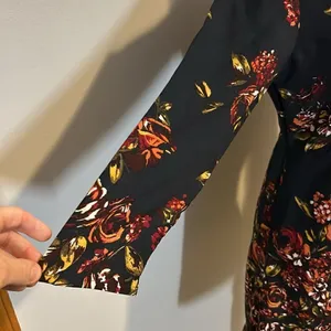 Abercrombie & Fitch Black Floral Bell Sleeve Mini Dress Rose‎ Print Side Zip thumbnail 4